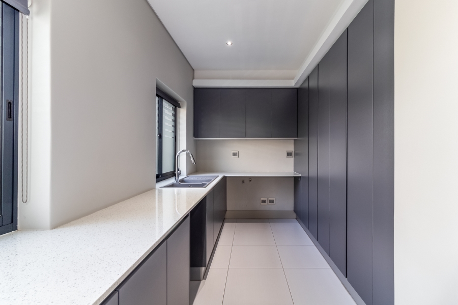 4 Bedroom Property for Sale in Pearl Valley at Val de Vie Western Cape